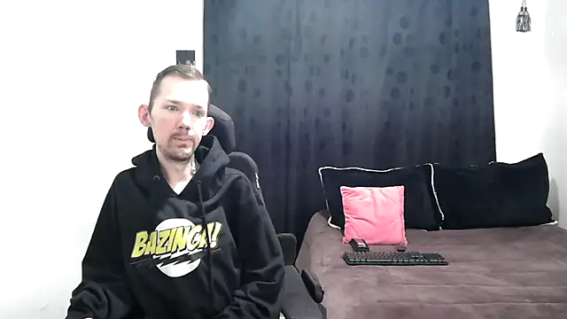 Sophia and Thomas online show from 02/16/25, 11:49