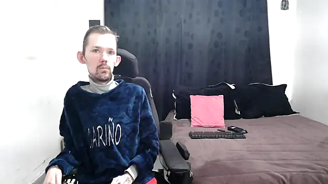 Sophia and Thomas online show from 02/27/25, 09:50