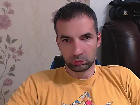 Snapshot of Leo_1617 chatting on 07/07/26, 08:12 Leo 1617 online show from 07/07/26, 08:12