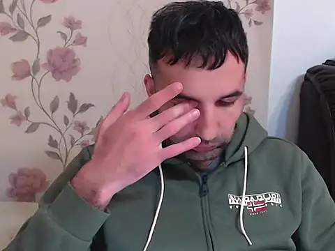 Leo 1617 online show from 03/19/26, 03:56