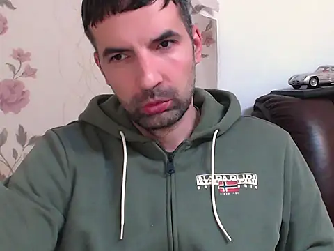 Leo 1617 online show from 04/02/26, 08:59