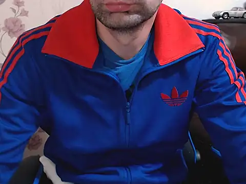 Leo 1617 online show from 11/24/25, 09:04