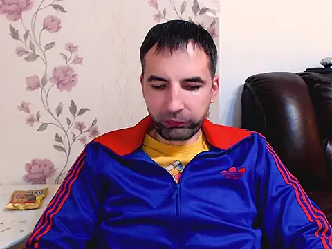 Leo 1617 online show from 11/26/25, 05:35