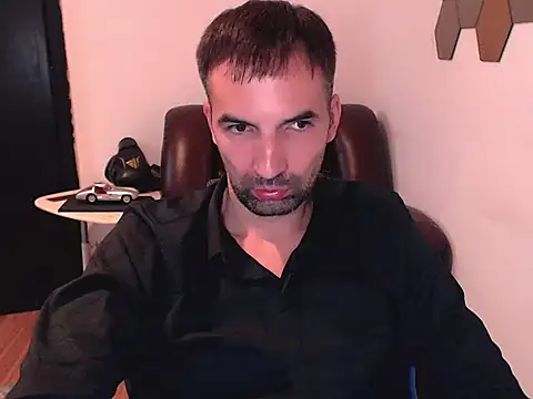 Leo 1617 online show from 10/17/25, 06:21