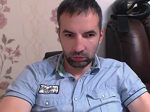 Snapshot of Leo_1617 chatting on 07/11/26, 05:13 Leo 1617 online show from 07/11/26, 05:13