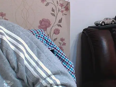 Leo 1617 online show from 03/28/26, 10:49