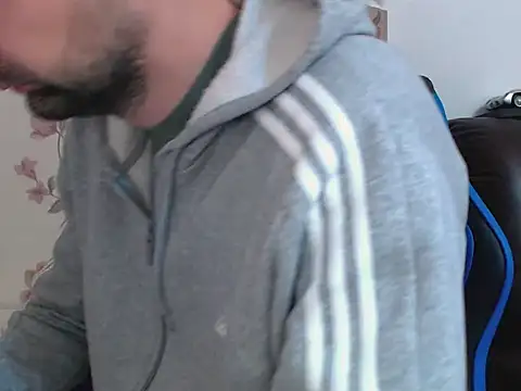 Leo 1617 online show from 02/04/26, 10:32