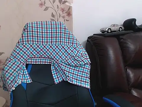 Leo 1617 online show from 04/05/26, 12:12