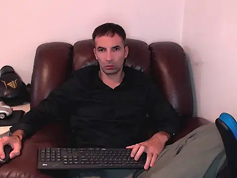 Leo 1617 online show from 10/22/25, 07:57