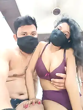 Snapshot of Janhvi- chatting on 03/12/25, 10:05 Janhvi- online show from 03/12/25, 10:05