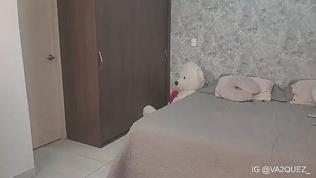 Heyloreley online show from 03/01/26, 02:55