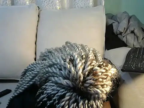 Caryyyl online show from 12/18/25, 07:13