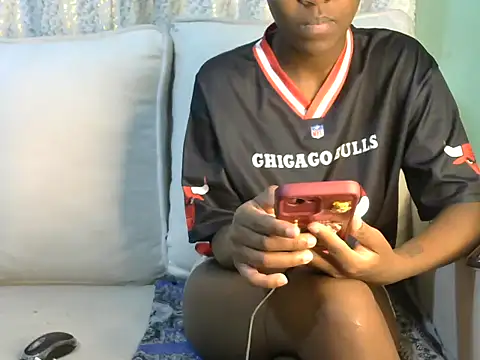 Caryyyl online show from 11/14/25, 02:32