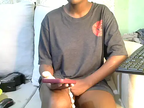 Caryyyl online show from 12/14/25, 08:09