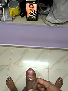 Snapshot of Mr-Ms-Indian-Sex chatting on 02/05/25, 03:20 Mr-Ms-Indian-Sex online show from 02/05/25, 03:20