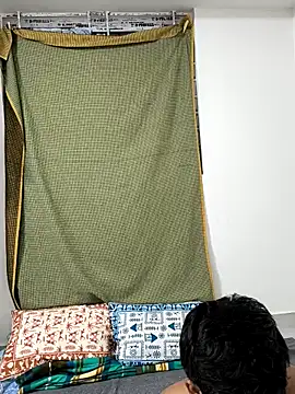 Snapshot of Mr-Ms-Indian-Sex chatting on 09/10/25, 01:21 Mr-Ms-Indian-Sex online show from 09/10/25, 01:21