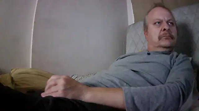 amylrmm1903 online show from 11/19/25, 02:28