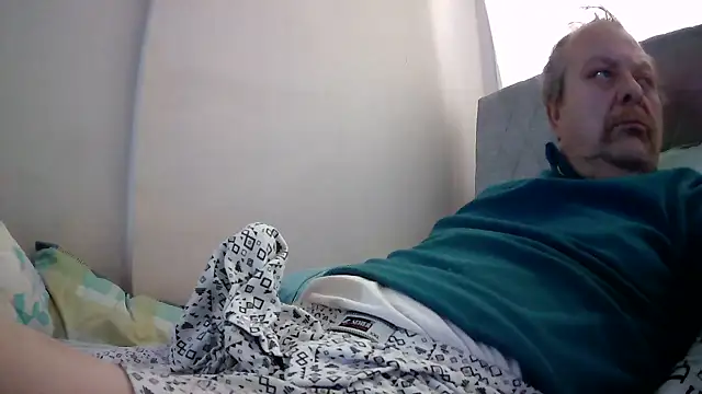 amylrmm1903 online show from 02/02/25, 11:40