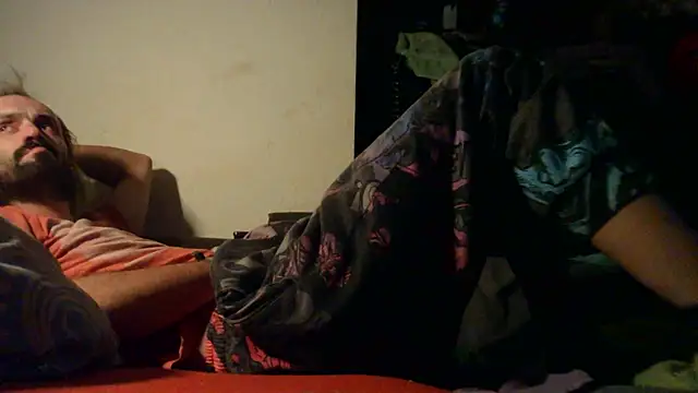 Snapshot of harterdome chatting on 09/18/25, 12:35 harterdome online show from 09/18/25, 12:35