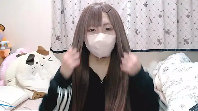  hiyor  online show from 10/31/25, 05:20