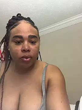 Snapshot of sexxycandyred chatting on 01/21/25, 12:15 sexxycandyred online show from 01/21/25, 12:15