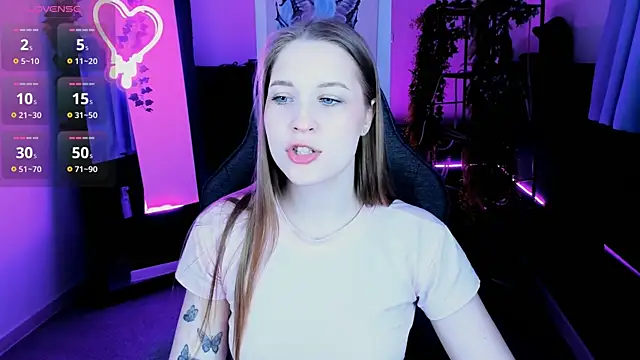 CuteMousee online show from 11/08/25, 09:24