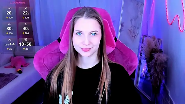 CuteMousee online show from 11/25/25, 06:14