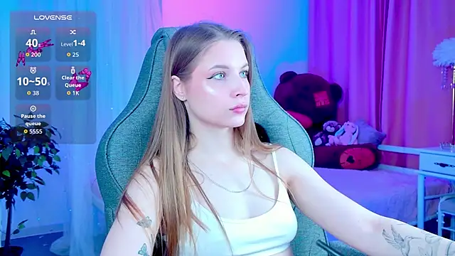 Snapshot of CuteMousee chatting on 01/08/26, 05:46 CuteMousee online show from 01/08/26, 05:46