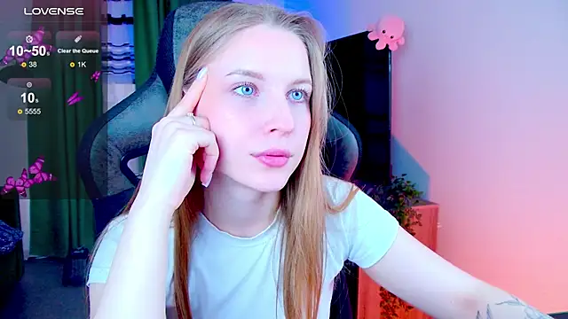 CuteMousee online show from 04/15/26, 06:30