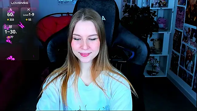 Snapshot of CuteMousee chatting on 02/17/25, 05:36 CuteMousee online show from 02/17/25, 05:36
