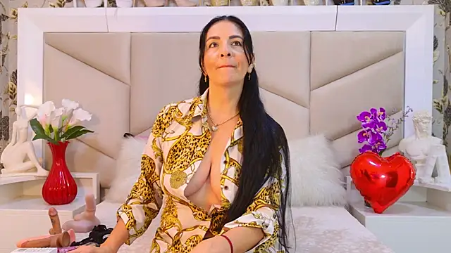 Snapshot of AlizonMoreti chatting on 03/07/26, 01:05 AlizonMoreti online show from 03/07/26, 01:05