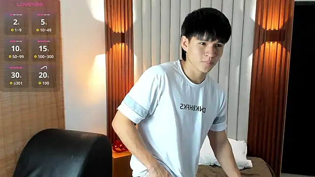 Snapshot of Ryo_kush chatting on 10/19/25, 03:09 Ryo kush online show from 10/19/25, 03:09