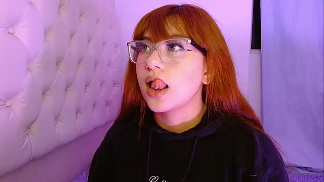 Snapshot of _vixx555_ chatting on 02/27/26, 01:17 vixx555 online show from 02/27/26, 01:17