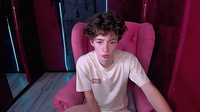 LukeSweet online show from 02/24/26, 01:56