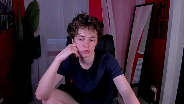 LukeSweet online show from 04/14/26, 03:28