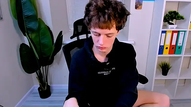 LukeSweet online show from 01/14/26, 10:52