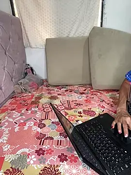 Snapshot of Nadia-melej chatting on 06/09/26, 06:53 Nadia-melej online show from 06/09/26, 06:53