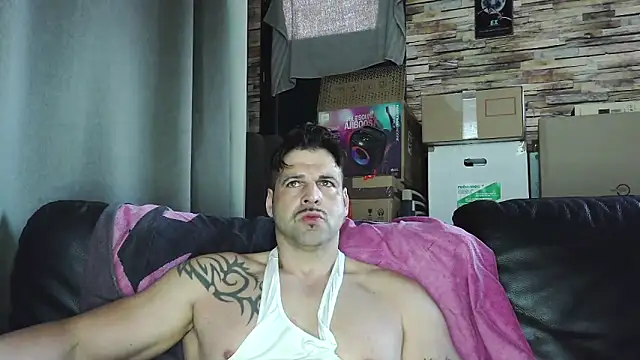 XxBigboybandxX online show from 03/17/26, 08:39