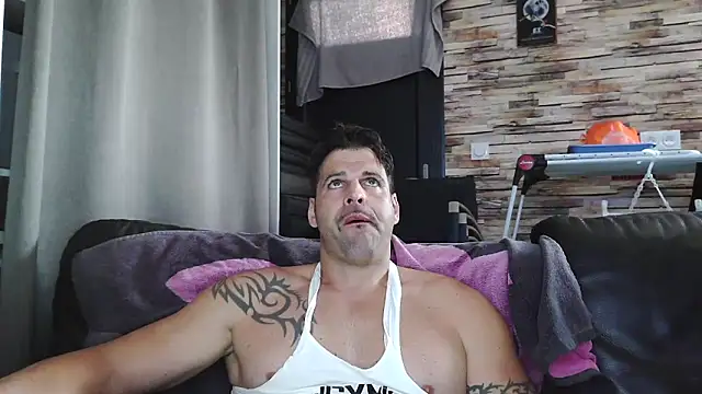 XxBigboybandxX online show from 11/21/25, 01:10