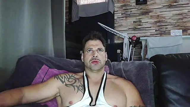 XxBigboybandxX online show from 11/06/25, 02:43