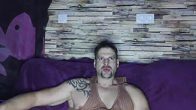 XxBigboybandxX online show from 03/13/25, 07:17