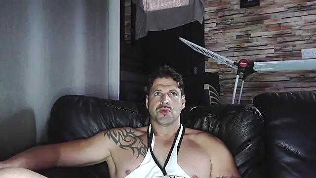 XxBigboybandxX online show from 10/24/25, 03:44