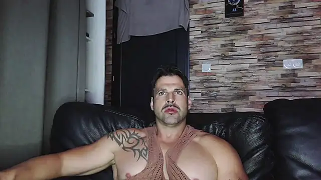 XxBigboybandxX online show from 10/02/25, 06:00