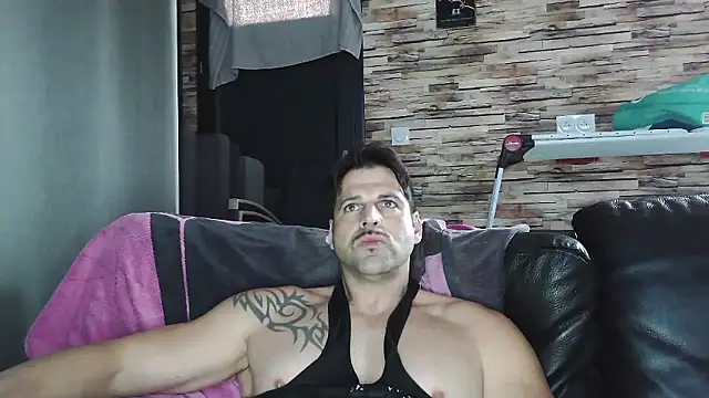 Snapshot of XxBigboybandxX chatting on 01/11/26, 03:08 XxBigboybandxX online show from 01/11/26, 03:08