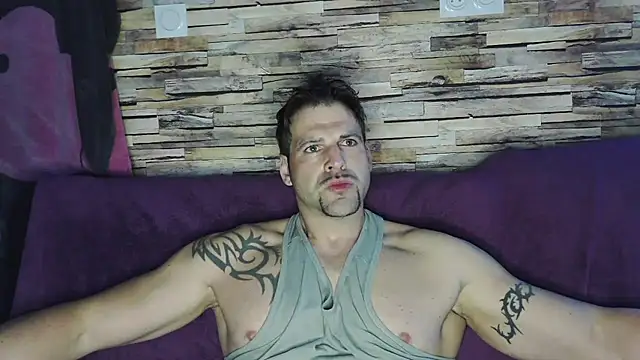XxBigboybandxX online show from 02/08/25, 07:48