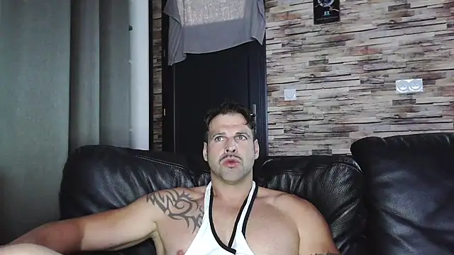 XxBigboybandxX online show from 10/09/25, 05:02