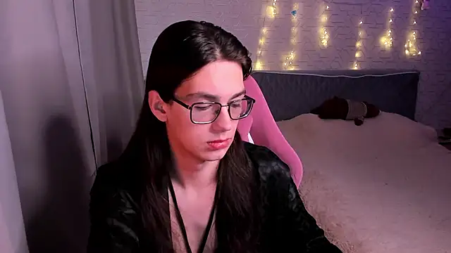 Alfreda Mills online show from 09/12/25, 10:15