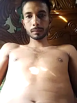 Snapshot of Rabbi798900 chatting on 12/19/25, 05:00 Rabbi798900 online show from 12/19/25, 05:00