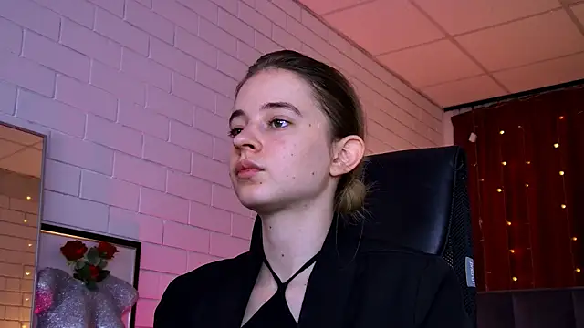 TinaDavil online show from 02/08/26, 01:09