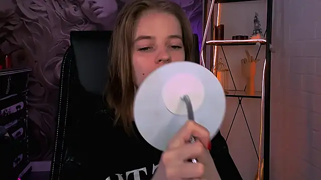 TinaDavil online show from 03/03/25, 05:41